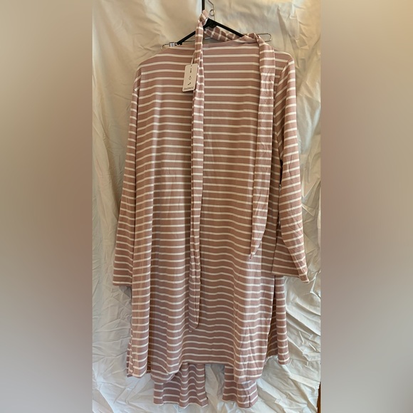 Elegant Striped 3 piece Postpartum Pajama set- tank, pants, and robe - Picture 4 of 8